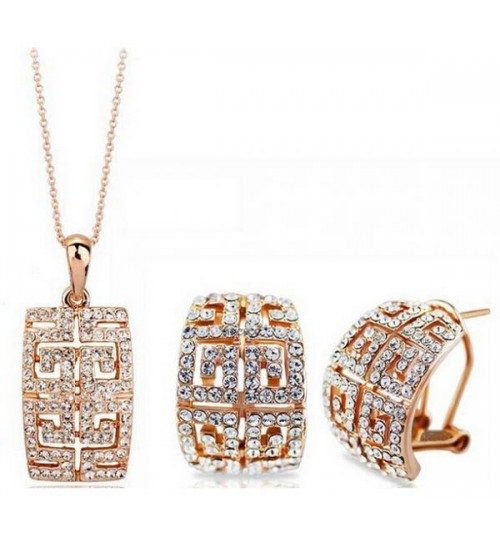 Stylish women jewelry set gold color stud with crystal